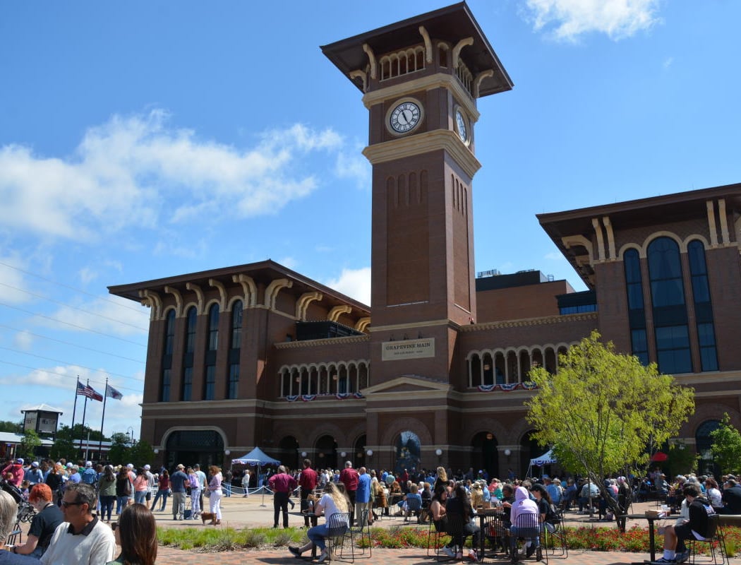 Grapevine Visitor Information Center 5